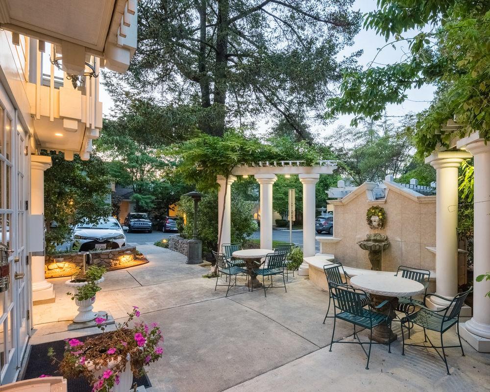 The Bergson, Bw Signature Collection Calistoga